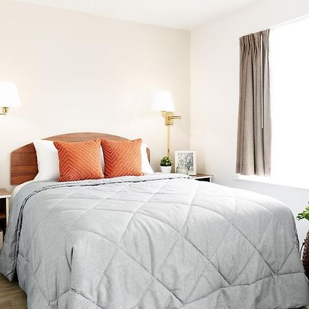 Intown Suites Extended Stay Indianapolis In -I70 Post Drive Экстерьер фото