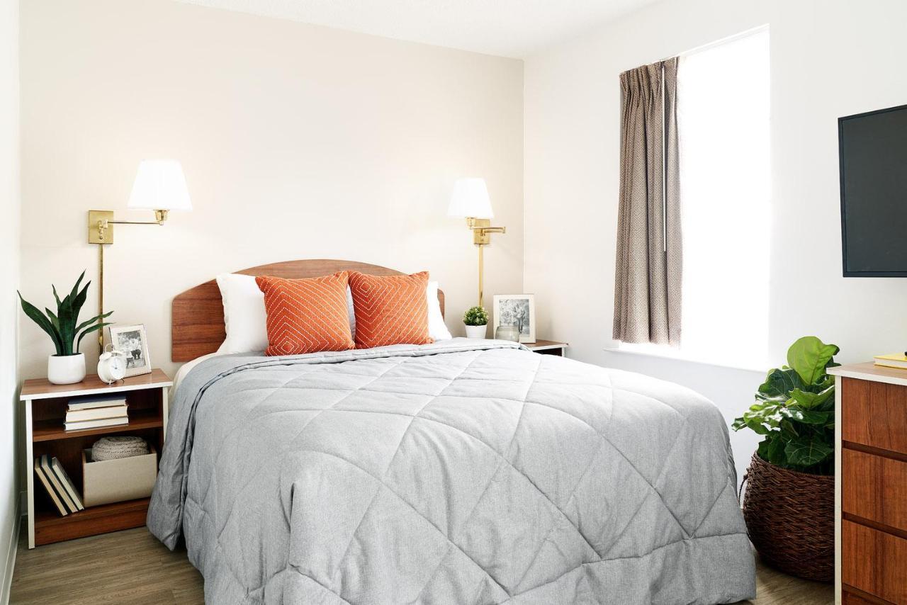 Intown Suites Extended Stay Indianapolis In -I70 Post Drive Экстерьер фото